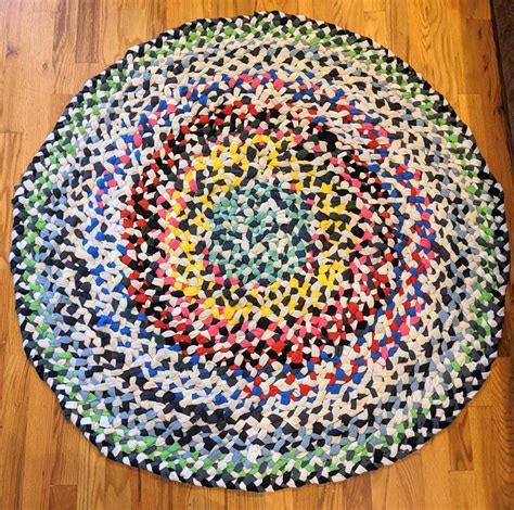 Tutorial How To Make A Braided Rag Rug From Old Sheets Or T Shirts