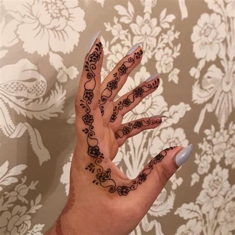 Simple Arabic Mehndi Designs That Will Blow Your Mind Simple Craft Ideas