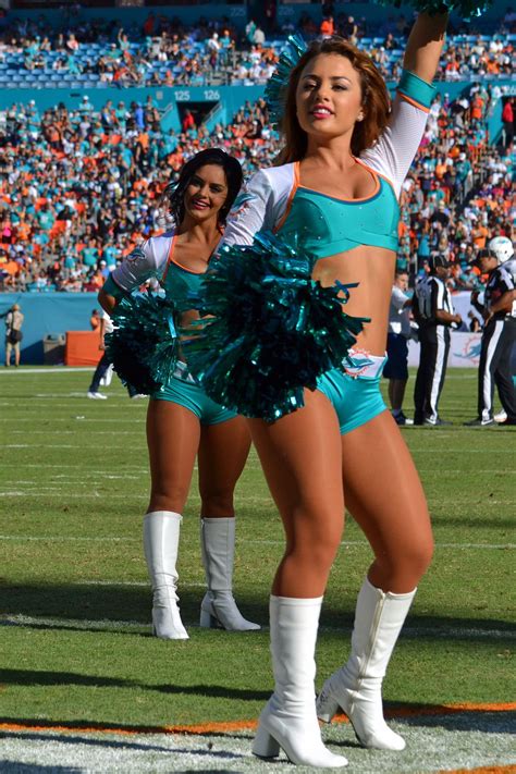 Macy Nfl Cheerleaders In Sexy Shorts Hottest Nfl Cheerleaders、nfl Cheerleaders、dolphins