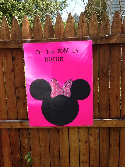 You need to have a certain average mark to pass to the next level. Pin the bow on Minnie Mouse game#minniemouse | Minnie ...