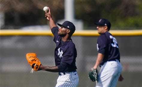 MLB Lucha Interna En Yankees Por Tres Puestos En El Roster