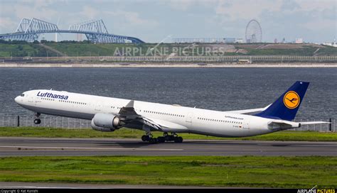 D Aihc Lufthansa Airbus A340 600 At Tokyo Haneda Intl Photo Id