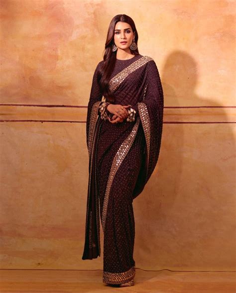 Kriti Sanons Sari Looks Are All The Inspiration You Need Elle India