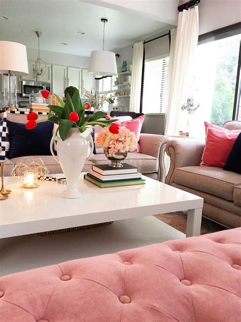 Home And Fabulous Decorating With Pink