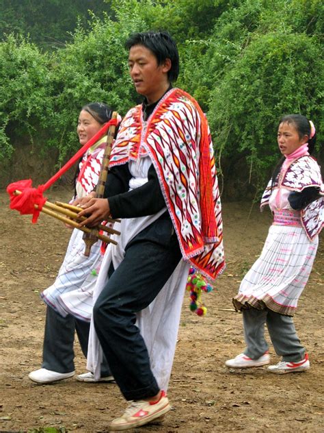 miao-people,-weining-style,-guizhou-province,-china