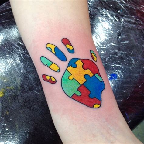 A growing trend in the tattoo community is the use of these permanent pieces of art as a way to show solidarity with, and inclusion in, the rising number of individuals effected by autism spectrum disorder, or asd. 60+ Wonderful Autism Tattoo Ideas - Showing Awareness and ...