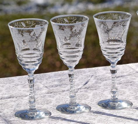 vintage etched wine glasses set of 5 rock sharpe circa 1960 s antique wine glasses