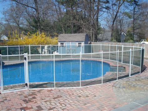 Having a pool fence is a convenient way to keep pets and potentially wild animals out of your pool. algColorsRemovable Pool Fence (6) - Pool Guard of West New ...