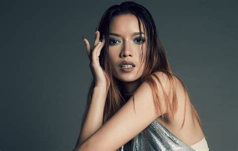 Malaysian Rapper SYA Drops New Single MADAME
