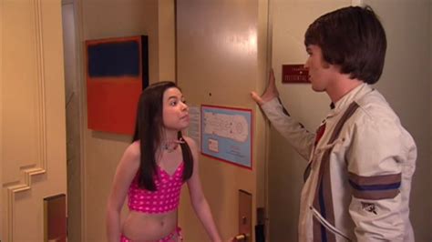 Drake Josh Gh Drake Finds Megans Room At The Chambrulay Hotel Youtube