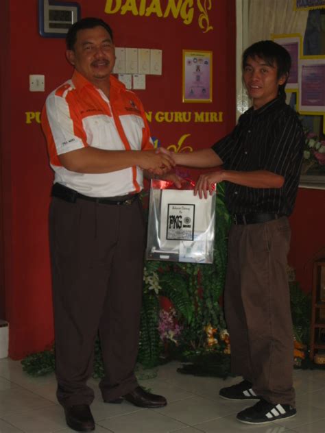 Mesyuarat diadakan di pusat kegiatan guru kuching dan mesyuarat dipengerusikan oleh timbalan ppd sektor pembangunan bakat murid, en. Pusat Kegiatan Guru Miri: LATIHAN INDUSTRI KOLEJ CHERMAI ...