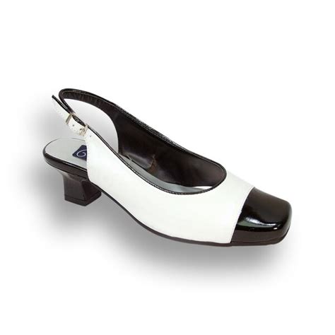 Peerage Cece Women Extra Wide Width Leather Low Heel Slingback Shoes