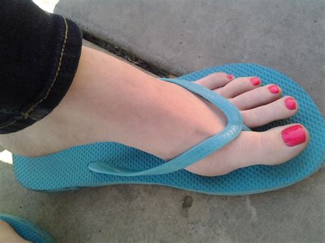 Zoey Nixon S Feet
