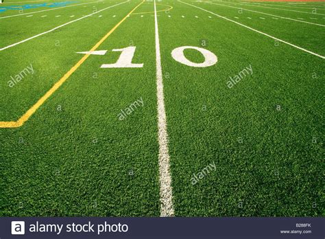 10 Yard Line Stock Photos And 10 Yard Line Stock Images Alamy