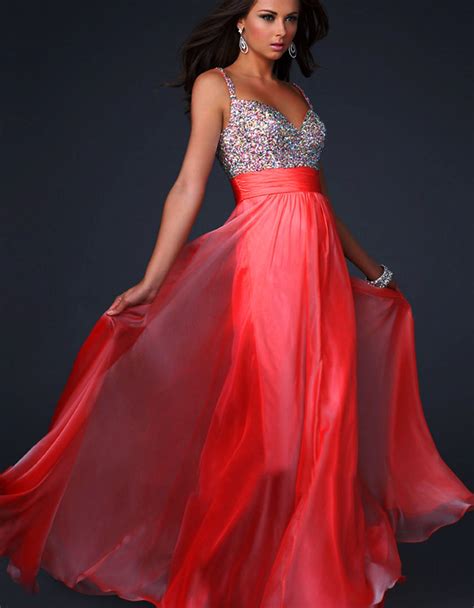 22 Lovely Red Prom Dresses For The Beautiful Evenings Godfather Style