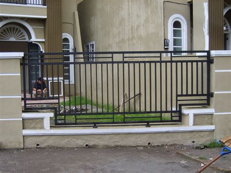 28 model pagar besi rumah minimalis sederhana hollow tempa. Pagar Rumah Minimalis Terbaru | INFO CARA DAN TUTORIAL