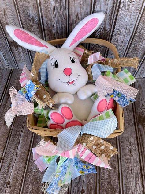 2021 Bunny Basket Buddy Stuffie Wreath Set 5 X 7 6 X 10 And 8 X