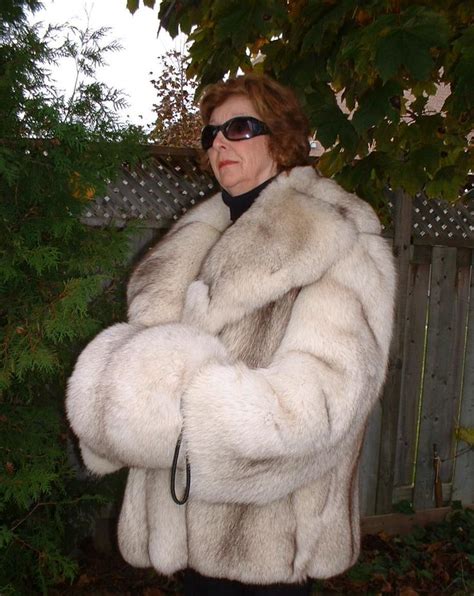 pin by furlover voin22 on bontjassen fur coat fur fashion fur