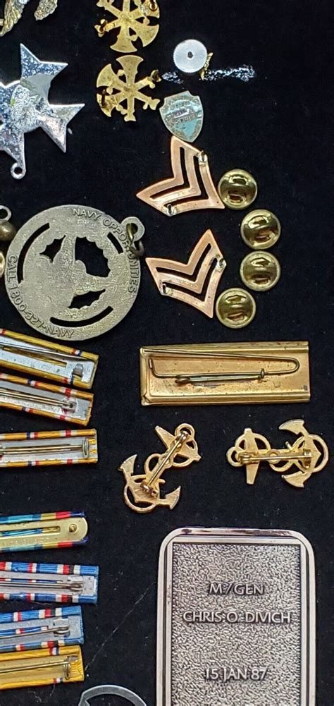 Large Lot Vintage Wwii Us Military Uniform Pins Buttons Awards Ebay