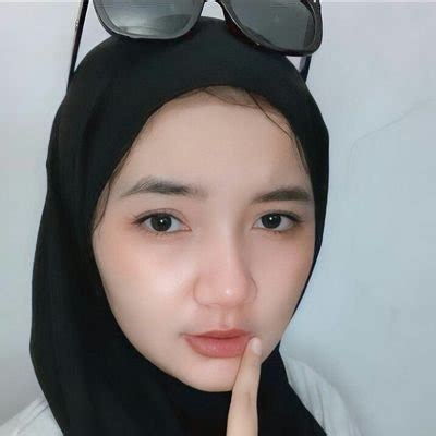 Tante Hijap Vs Brondong Bocil Viral