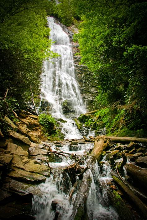 Top 10 Photogenic Waterfalls On The East Coast Contrastly