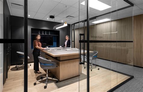 A Tour Of Menkes New Toronto Office Officelovin