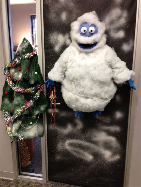 2012 LEC door decorating contest - Bumble the A-Bonnie-able Snowman
