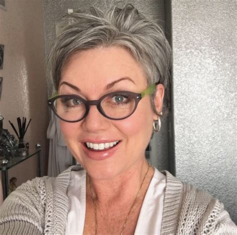 55 Latest Hairstyles For 50 And 60 Year Old Woman With Glasses 2023