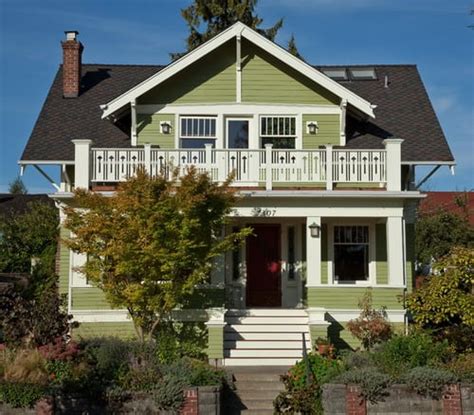 The majority of homes, built both today and in the past, have two story plans, as this provides a traditional layout with bedrooms on the second floor and living space below. Best Tips for Decorating Second Floor Balcony - Home Decor ...