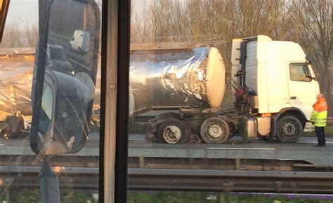 M60 Closed Clockwise Between Pendlebury And Prestwich After Tanker Crash Manchester Evening News