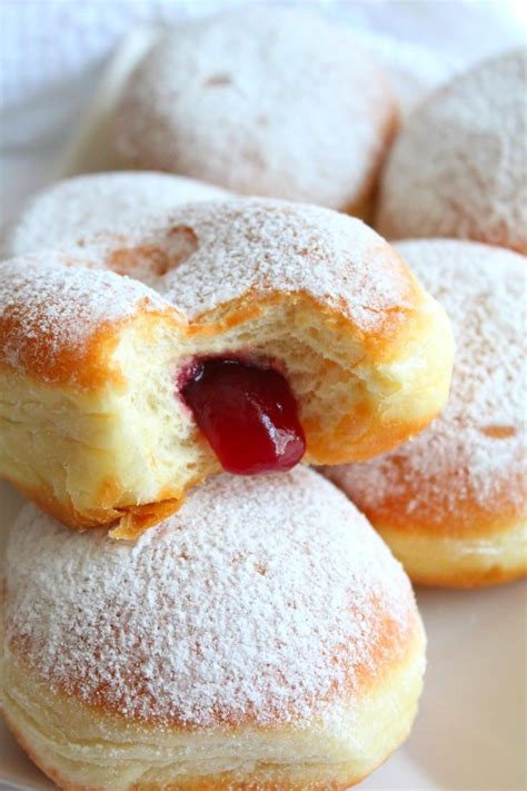 Strawberry Jam Filled Donuts The Best Desserts Have A Sweet Filling Best Donut Recipe