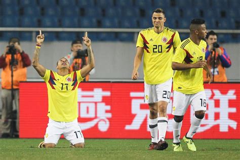 El mediocampista colombiano mostró un gran desempeño en bucaramanga en su debut con la camiseta de santa fe, sin embargo, sus compañeros no lo recompensaron y e. Colombia conservó su posición en clasificación FIFA ...