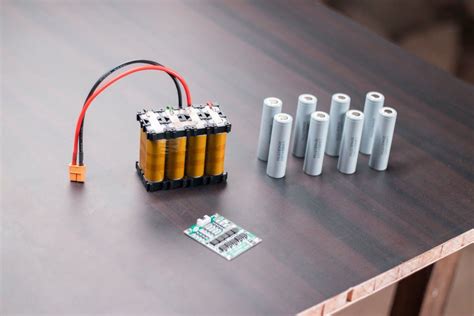 From choosing the right cells to designing a battery pack and building. Make Your Own 4S Lithium Battery Pack | Lithium battery, Battery pack, Make it yourself