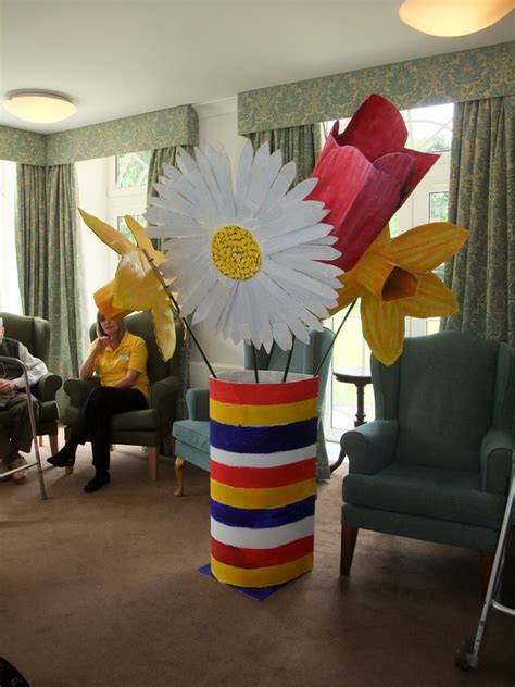 Giant Flowers Creative Minds Art Sessions For Care Homes