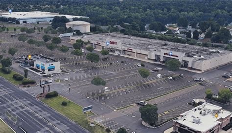 Middletown Shopping Center Sells For 2345 Million
