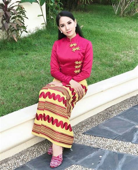 Poe Kyar Phyu Khin Myanmar Traditional Dress Burmese Clothing