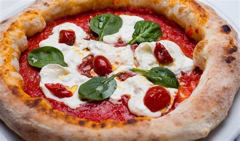 Neapolitan Verace Pizza Recipe The Origins Of Pizza Our Flavors