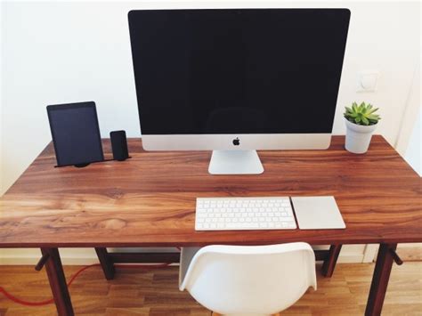 Search for more beautiful pictures and free images on picjumbo! Mac Setup: The Beautiful Home Desk of a Police Officer