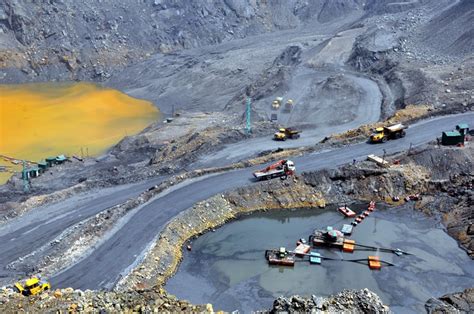 Quảng Ninh cấm khai thác than tại một số khu vực
