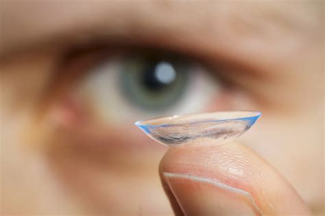 Woman Has A Contact Lens Stuck In Her Eye For 28 Years