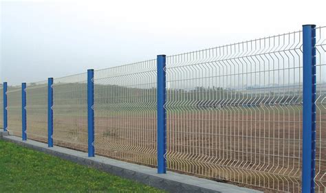 Turkey Wire Fence 3d Poland Triangle Bending Welded Wire Mesh Fence