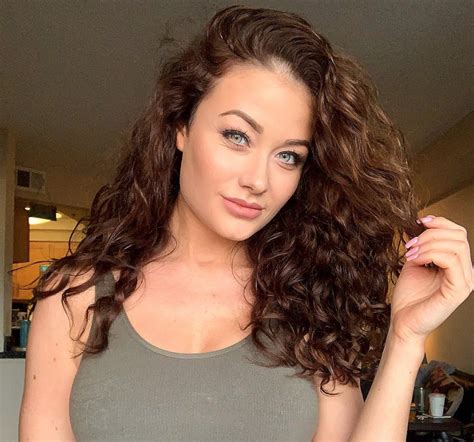 Ex On The Beach Star Jess Impiazzi Reveals Her Father Is On End Of Life
