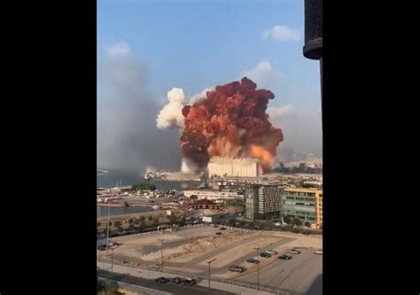 Cele mai noi știri despre explozie. Explozie puternică în Beirut. Nu se cunoaște dacă e vorba ...