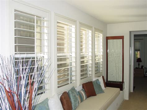 Interior Decorating With Plantation Shutter Dailyvideo90