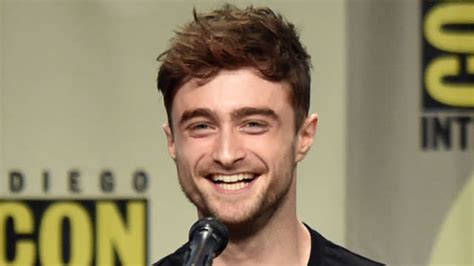 daniel radcliffe shaves his head and now nothing will ever be the same