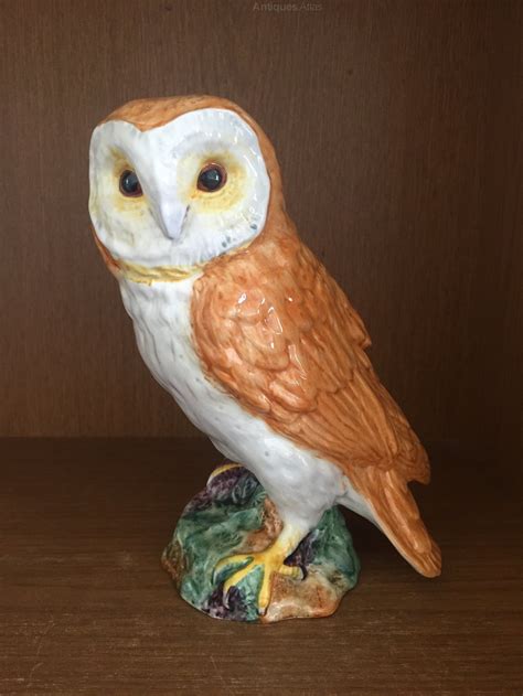The barn owl mostly hunts small mammals, especially rodents (hence it's called the 'farmer's friend'). Antiques Atlas - Beswick Large Barn Owl 1046
