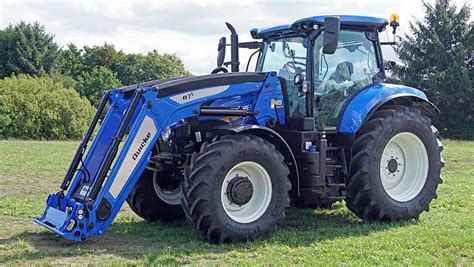 Front End Loader Options For 200hp Plus Tractors Farmers Weekly