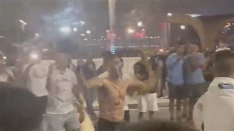 VIDEO México y Argentina se enfrentan en calles de Qatar