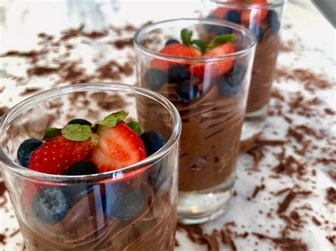 Frankly, chocolate mousse needs bringing up to date like rubber soul needs a remix from lady gaga. Toque do chef: Mousse de Chocolate Vegano - Blog | Cliente ...