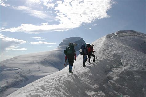 Climb Mount Robson In Canada Alpine Mountain Climbing